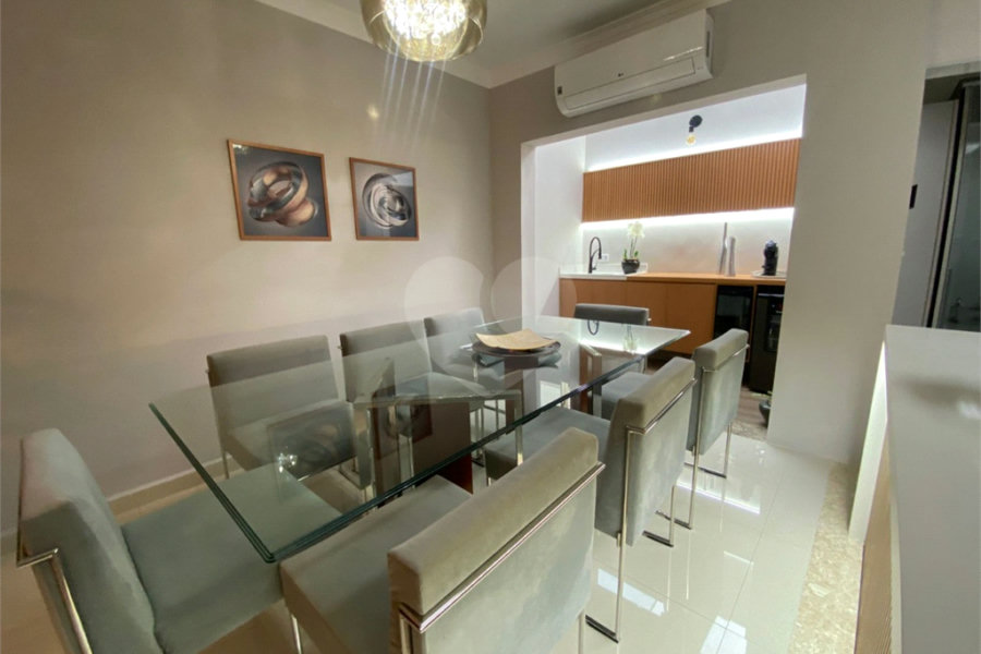 Casa à venda com 3 suítes no condomínio Belle Villle, São Paulo - SP