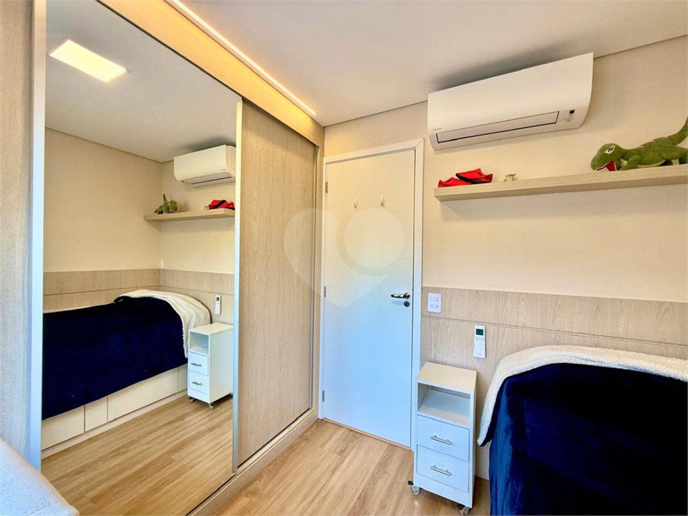 Apartamento à venda com 2 quartos, sendo 1 suíte, em Vila Santa Catarina, São Paulo, SP