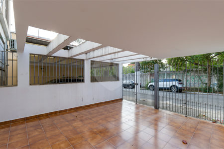 Casa à venda com 3 quartos, sendo 1 suíte,  em Campo Belo, São Paulo, SP