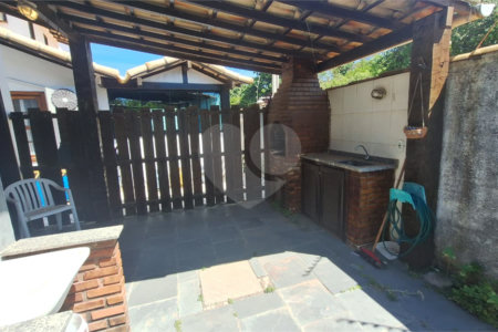 Casa para alugar com 3 quartos, sendo 2 suítes, em Praia Rasa, Armação dos Búzios, RJ