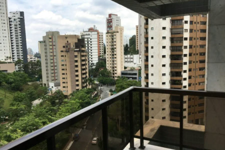 Apartamento à venda com 4 quartos, sendo 2 suítes, em Vila Andrade, São Paulo, SP