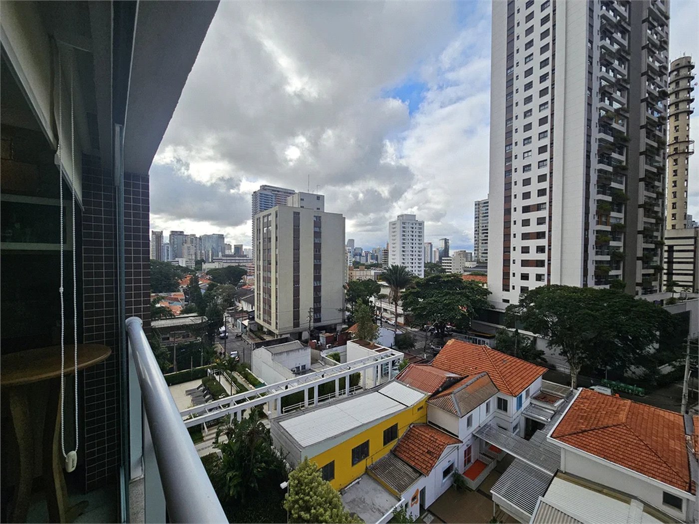 Apartamento para alugar com 2 quartos, sendo 1 suíte, em Jardim das Acácias, São Paulo, SP