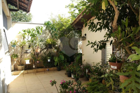 Casa à venda com 3 quartos em Vila Granada, São Paulo, SP