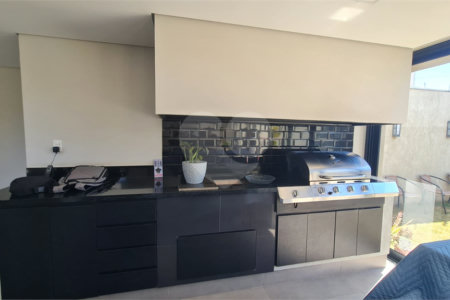 Casa à venda com 3 suítes em Vila Nastri, Itapetininga, SP
