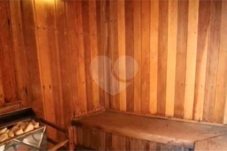Casa à venda com 5 suítes no condomínio Parque Arco Iris, Atibaia - SP