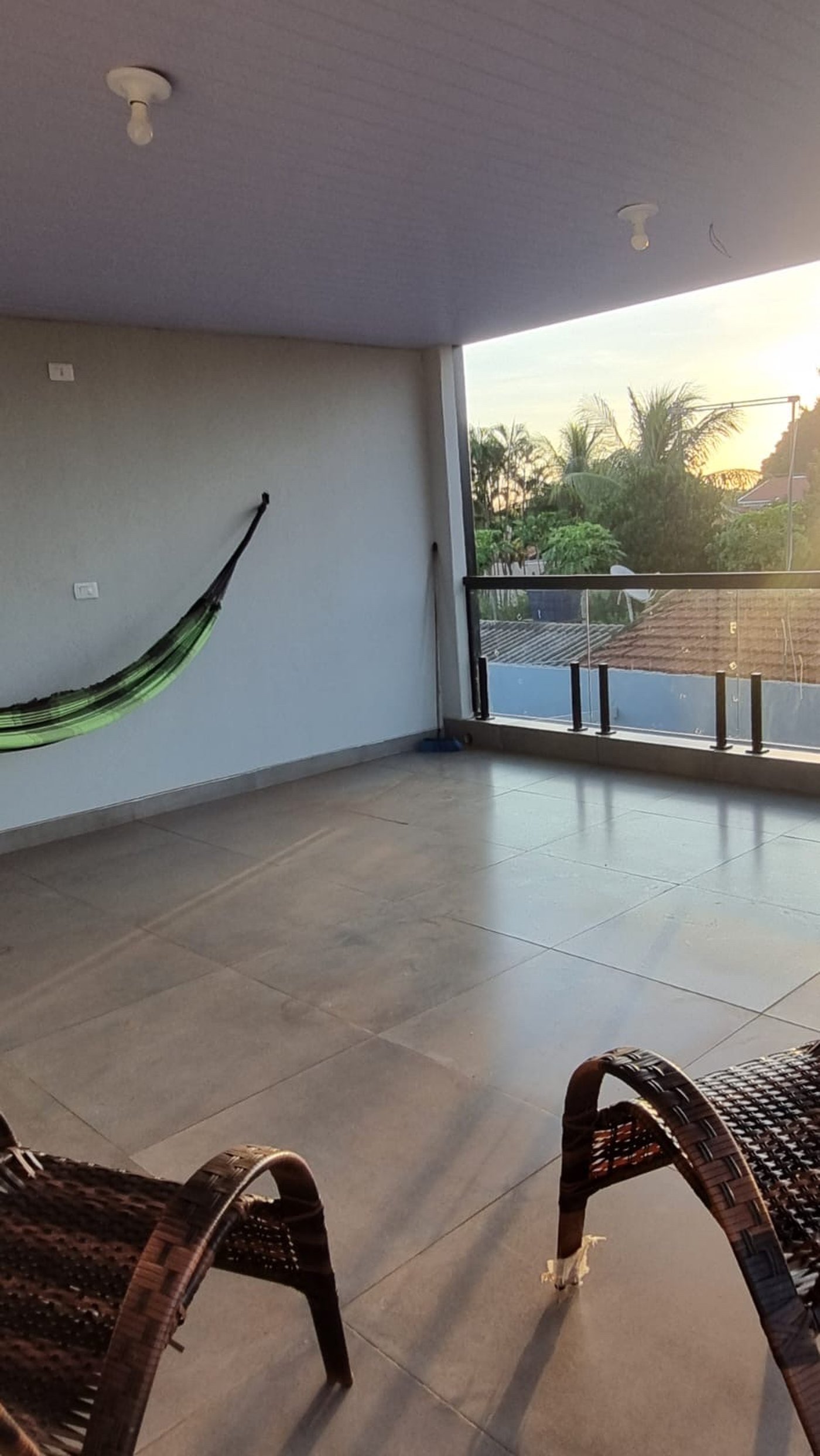 Sobrado à venda com 3 quartos, sendo 1 suíte,  em Jardim Alvorada, Três Lagoas, MS