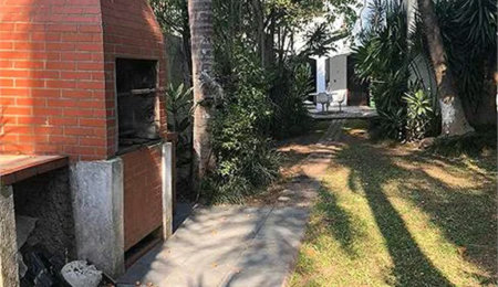 Casa à venda com 4 quartos, sendo 1 suíte, em Vila Cordeiro, São Paulo, SP