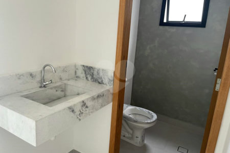 Sobrado à venda com 2 quartos, sendo 1 suíte, em Arujamérica, Arujá, SP