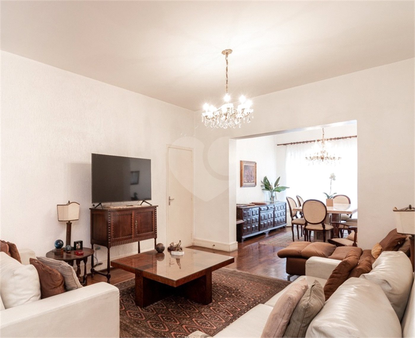 Casa à venda com 3 quartos, sendo 1 suíte,  em Pinheiros, São Paulo, SP