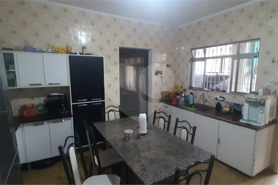 Sobrado à venda com 4 quartos, sendo 1 suíte, em Jardim Brasil (zona Norte), São Paulo, SP