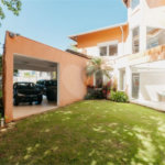 Casa à venda com 5 quartos, sendo 4 suítes, no condomínio Figueira Garden, Atibaia - SP