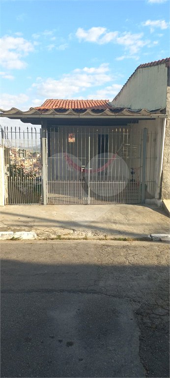 Casa à venda com 3 quartos em Horto, São Paulo, SP