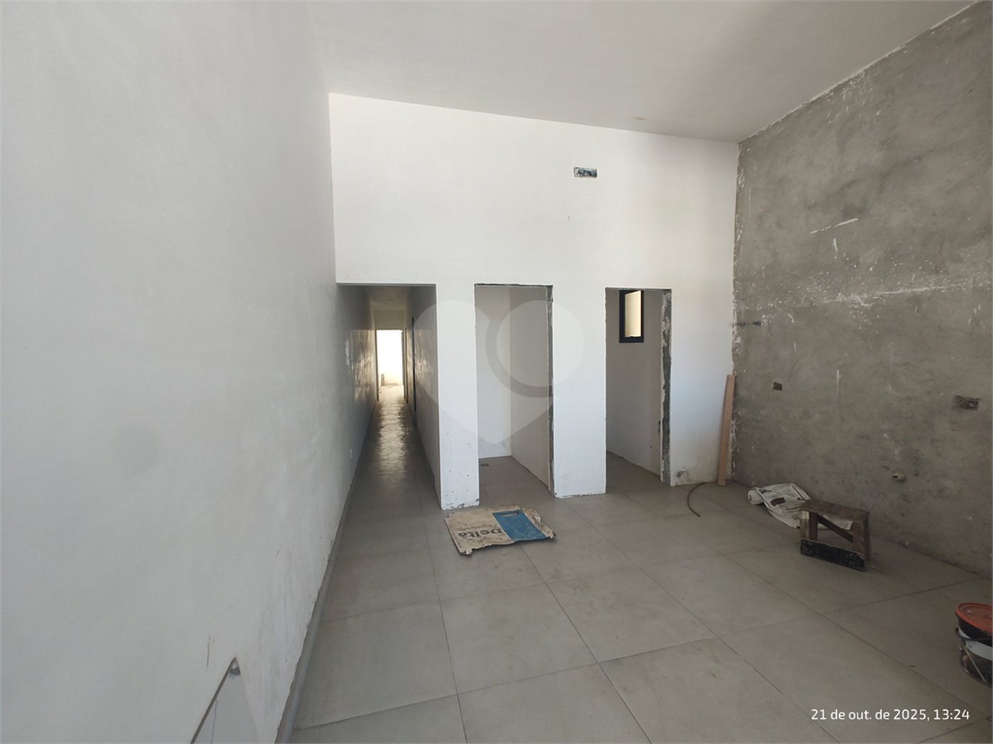 Casa Térrea à venda com 3 suítes em Jardim do Lago, Atibaia, SP