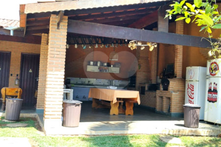 Chácara à venda com 2 quartos no Centro, Araçoiaba da Serra, SP
