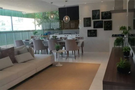 Apartamento à venda com 3 quartos, sendo 2 suítes, em Jardim das Acácias, São Paulo, SP