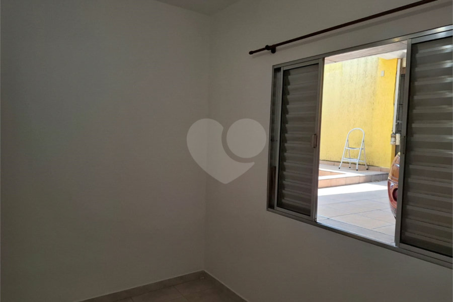 Sobrado à venda com 3 quartos no Brasilândia, São Paulo, SP