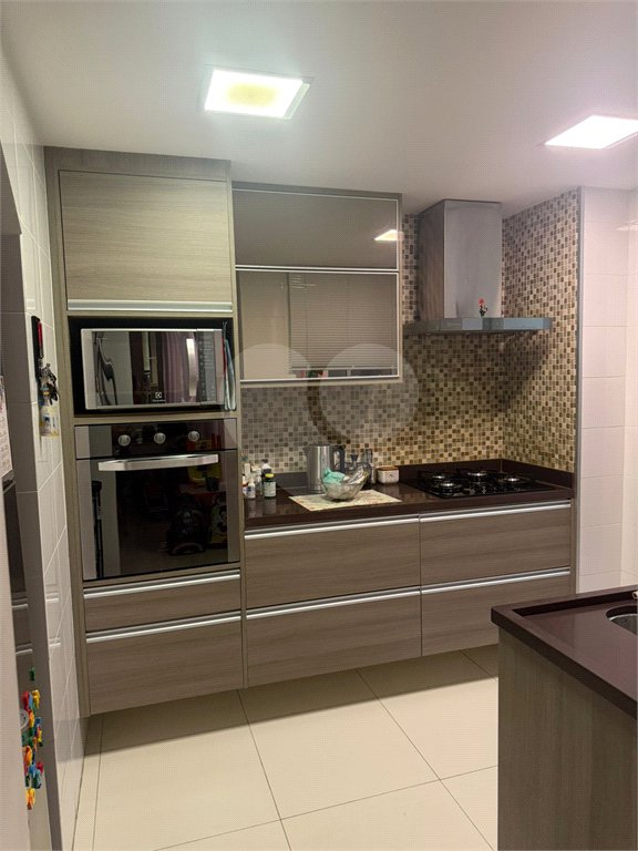 Casa à venda com 4 quartos, sendo 1 suíte, no condomínio Freguesia, Rio de Janeiro - RJ