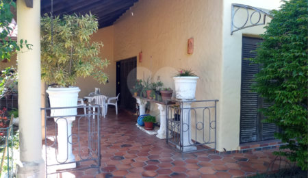 Casa à venda com 3 quartos, sendo 1 suíte,  em Santa Claudina, Vinhedo, SP