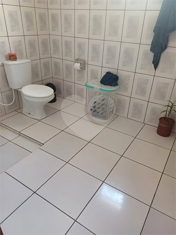 Casa à venda com 3 quartos, sendo 1 suíte, em Jardim Vinhas do Sol (mailasqui), São Roque, SP