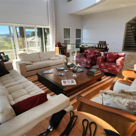 Casa à venda ou para alugar com 5 suítes no condomínio Residencial Jardim Primavera, Louveira - SP