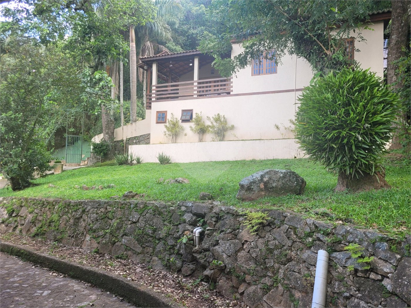 Sítio à venda com 6 quartos, sendo 3 suítes, em Serra da Cantareira, Mairiporã, SP