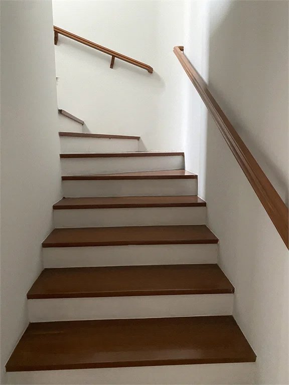 Casa à venda com 3 suítes em Jardim Leonor, São Paulo, SP