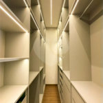 Casa Térrea Evidências - Indaiatuba/SP - R$ 1.950.000,00 - Área Total 307,33 m² - Área Construída 201,90 m² - TÉRREA - 03 suítes sendo a master com closet; Escritório; Lavabo; Cozinha com cooktop, forno, micro-ondas e coifa; Móveis planejados na hall de entrada, sala, escritório, cozinha, gourmet, s