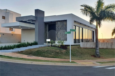Casa à venda com 3 suítes no condomínio Alphaville Nova Esplanada 4, Votorantim - SP