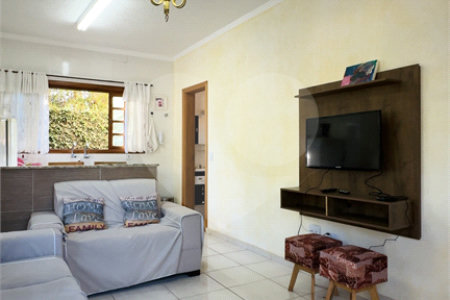 Chácara à venda com 4 quartos, sendo 1 suíte,  em Campos de Atibaia, Atibaia, SP