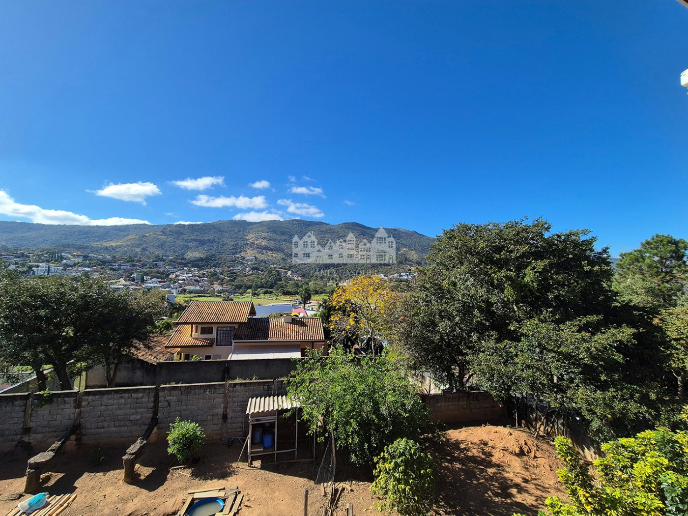 Casa à venda com 3 quartos, sendo 1 suíte, em Retiro das Fontes, Atibaia, SP