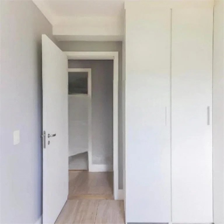 Apartamento à venda com 3 quartos, sendo 1 suíte, em Cidade São Francisco, São Paulo, SP