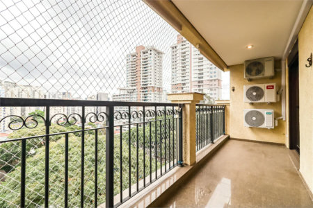 Apartamento à venda com 4 quartos, sendo 3 suítes, em Brooklin Paulista, São Paulo, SP