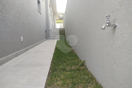 Casa Térrea à venda com 3 suítes em Jardim do Lago, Atibaia, SP