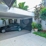 Casa à venda com 3 quartos, sendo 1 suíte, em Alto da Boa Vista, São Paulo, SP