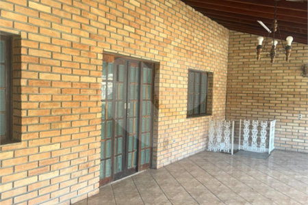 Sobrado à venda com 5 quartos em Bela Vista, Osasco, SP