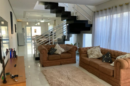 Casa à venda com 4 quartos, sendo 2 suítes,  no condomínio Morada da Praia, Bertioga - SP