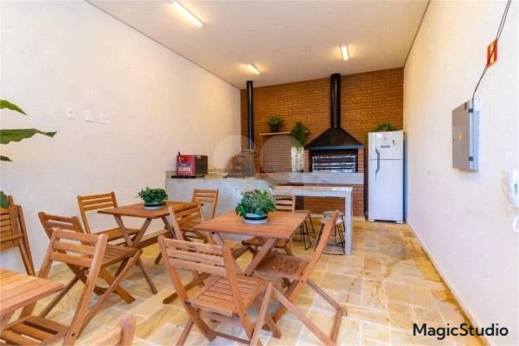 Apartamento à venda com 2 quartos em Vila Carmosina, São Paulo, SP