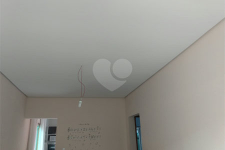 Casa à venda com 4 quartos, sendo 1 suíte, em Jardim Bela Vista, Itapetininga, SP