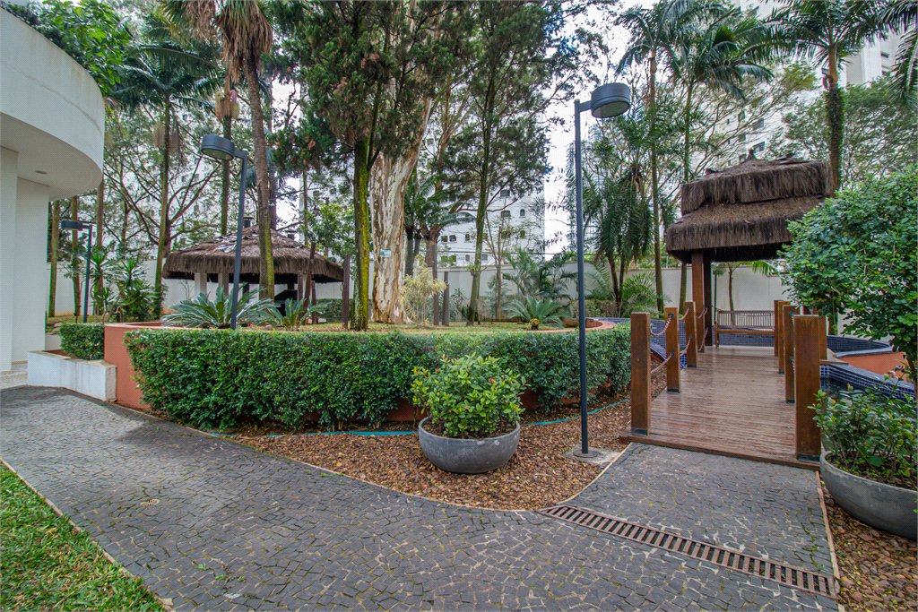 Apartamento à venda com 3 suítes em Jardim Marajoara, São Paulo, SP