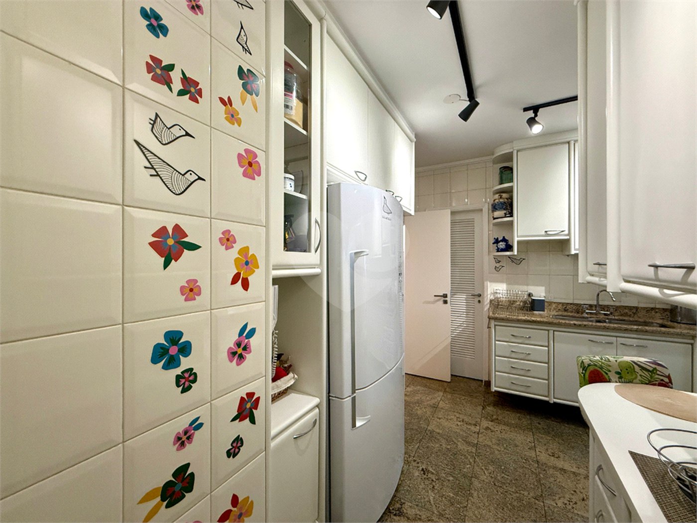 Apartamento à venda com 3 suítes em Campo Belo, São Paulo, SP