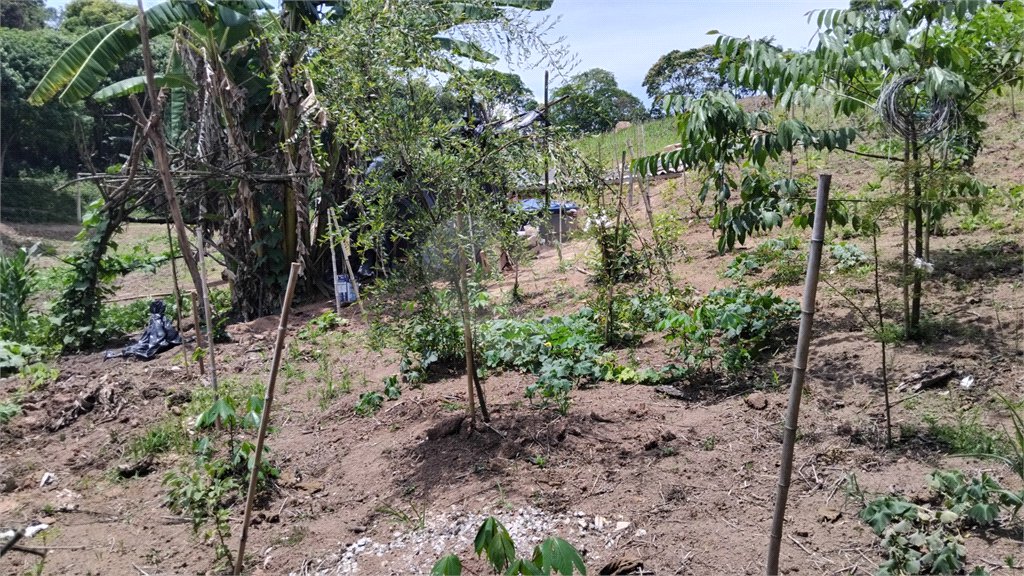 Chácara à venda com 2 quartos em Vila Caputera, Mogi das Cruzes, SP