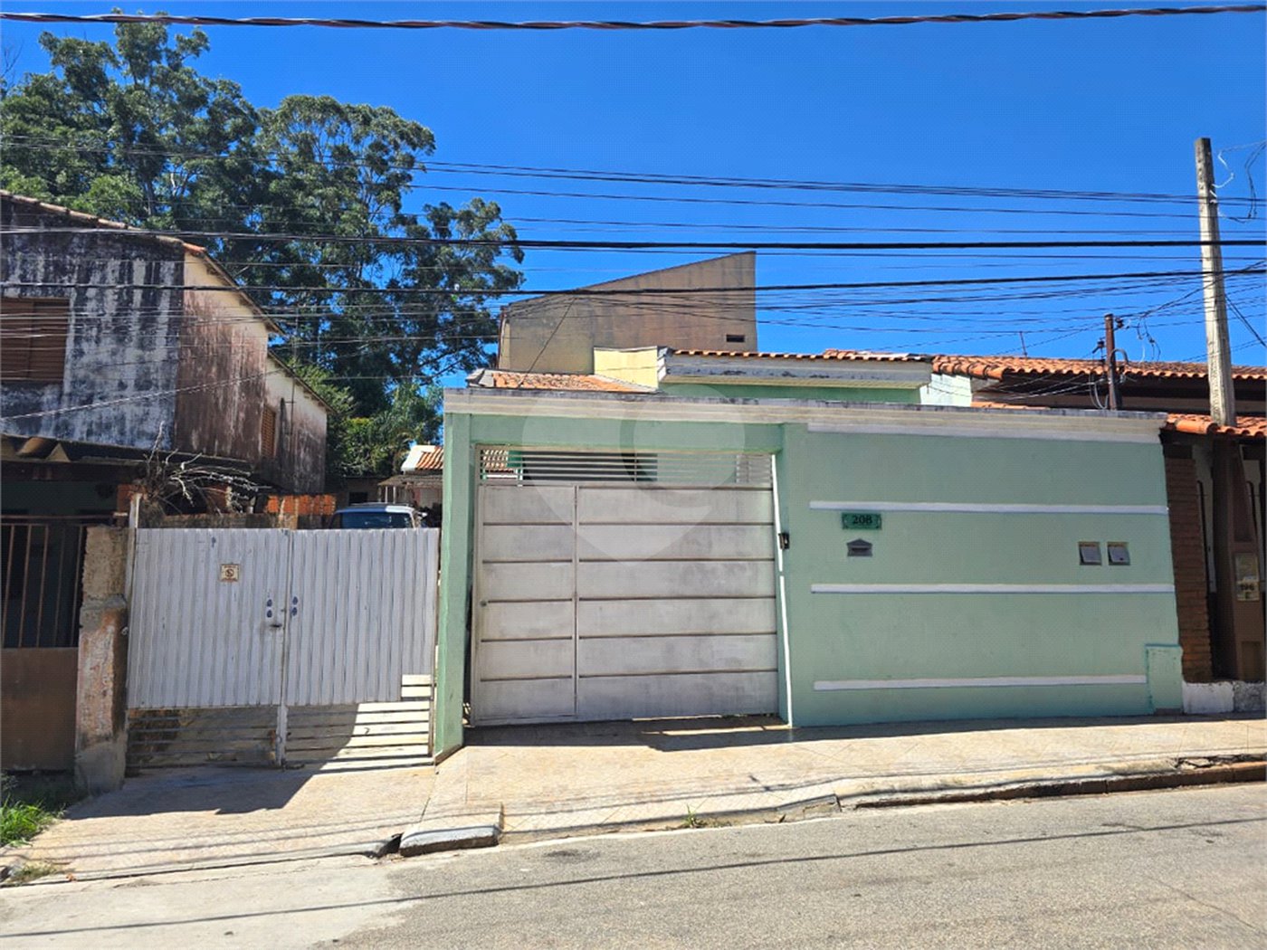 Casa à venda com 5 quartos, sendo 1 suíte,  em Vila Santana, Itapetininga, SP