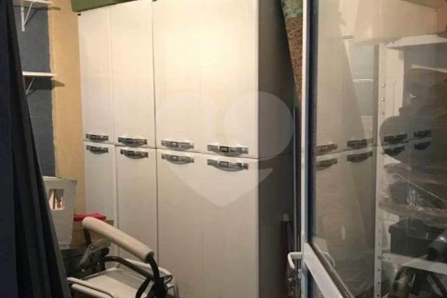 Casa à venda com 2 quartos, sendo 1 suíte, no condomínio Res Santa Inês, São Paulo - SP