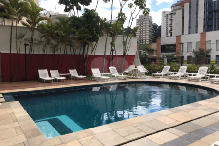 Apartamento à venda com 2 quartos, sendo 1 suíte, em Vila Andrade, São Paulo, SP