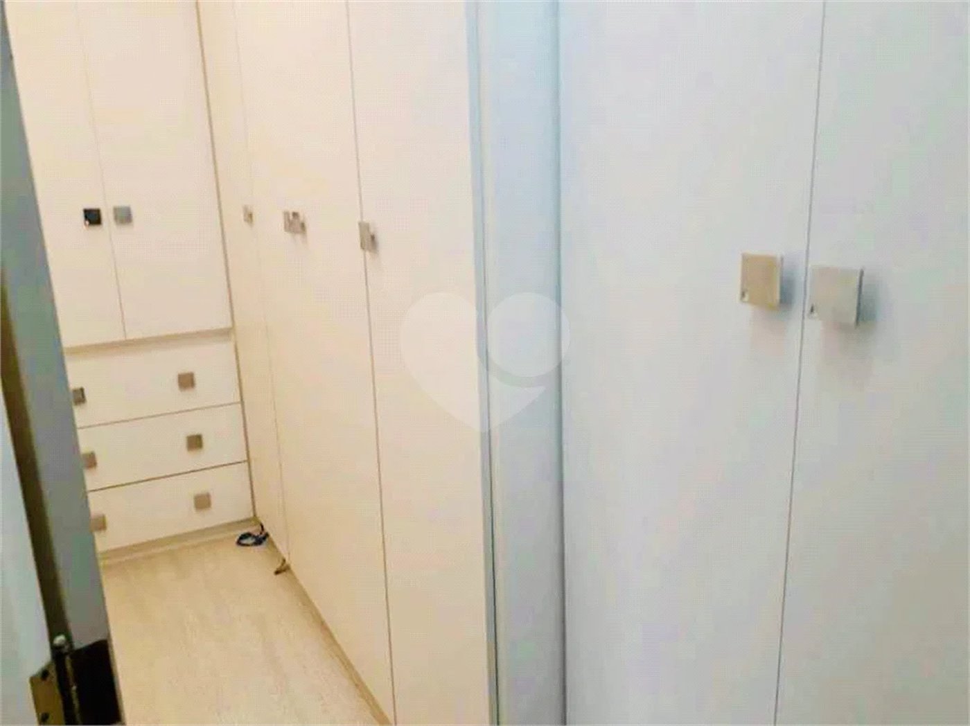 Apartamento à venda na Saúde de 500m² com 5 dormitórios, 4 suítes e 5 vagas