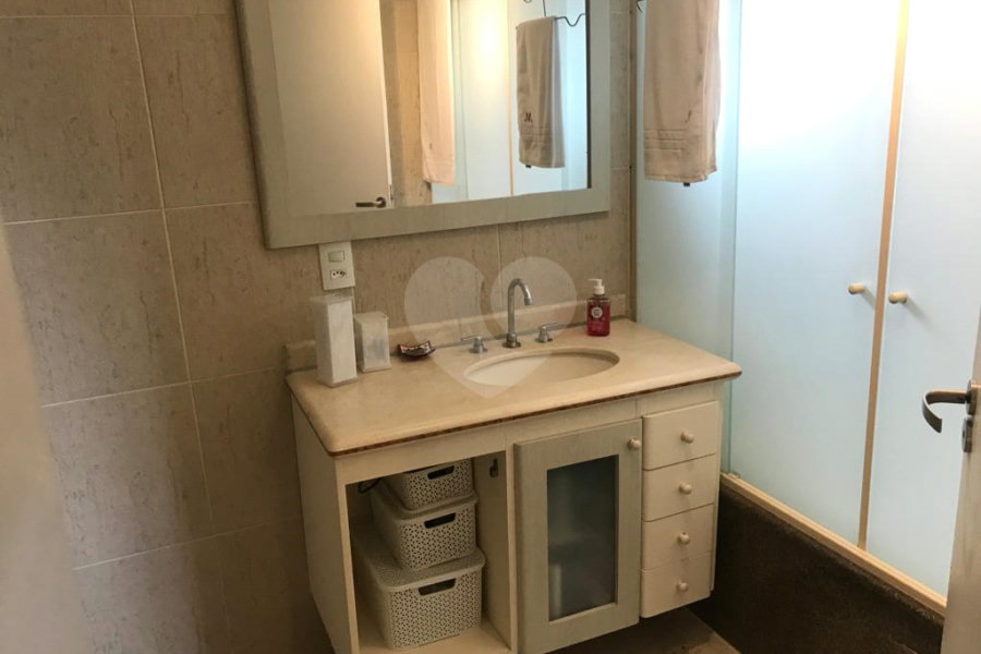 Apartamento à venda com 3 quartos, sendo 1 suíte, em Vila Paulicéia, São Paulo, SP