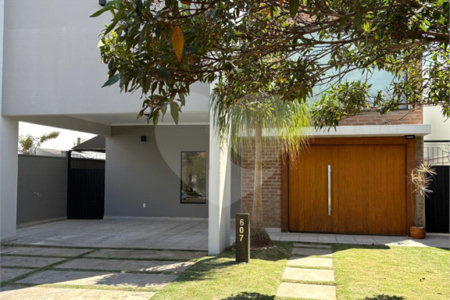 Casa à venda com 4 quartos, sendo 1 suíte, no condomínio Lagos D Icaraí, Salto - SP