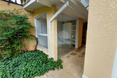 Casa à venda com 3 suítes em Bosque do Vianna, Cotia, SP