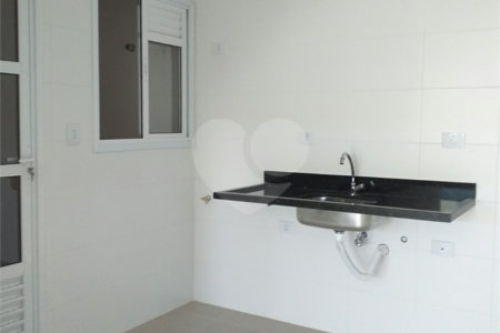 Casa à venda com 2 suítes no condomínio martinha, São Paulo - SP