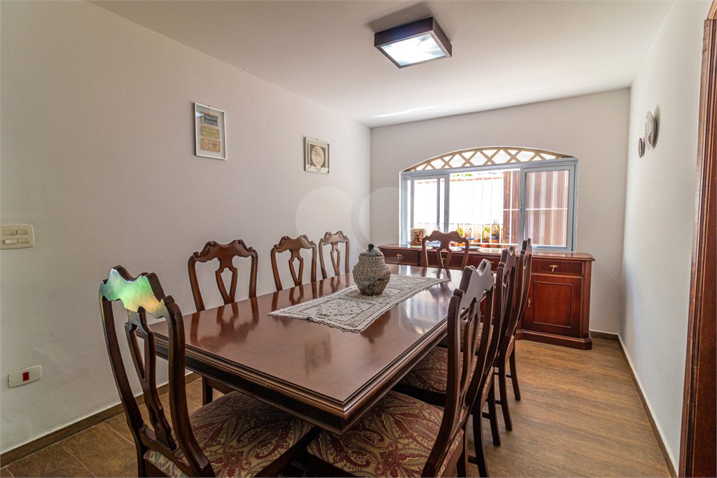 Casa de Vila à venda com 4 quartos, sendo 2 suítes, em Alto da Boa Vista, São Paulo, SP